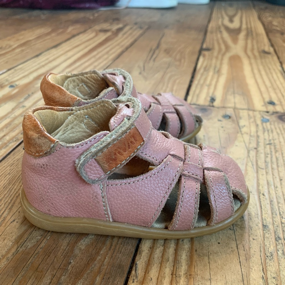 KAVAT Swedish toddler sandals